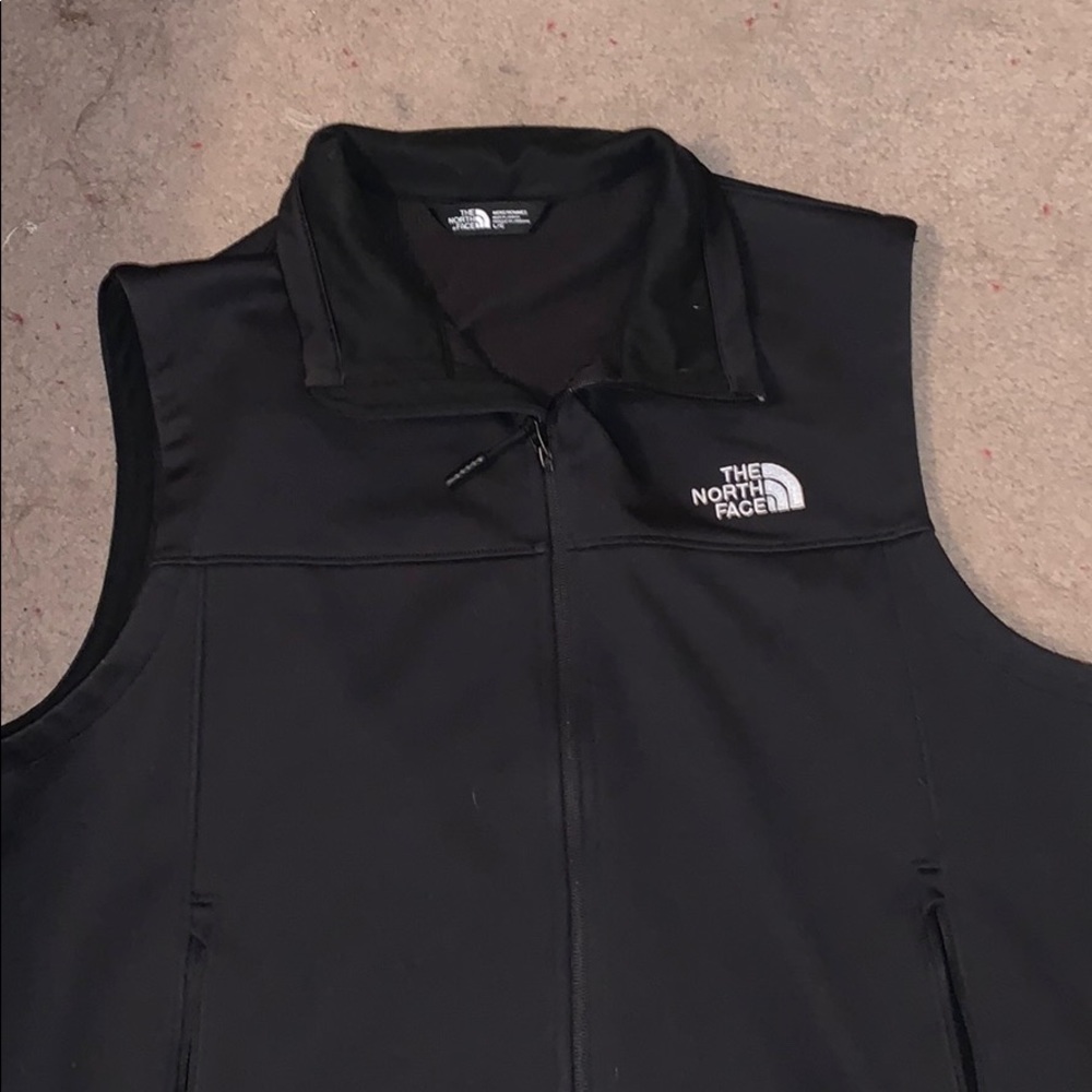 Black north face vest